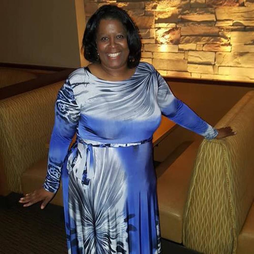 Meet your Posher, Yolonda